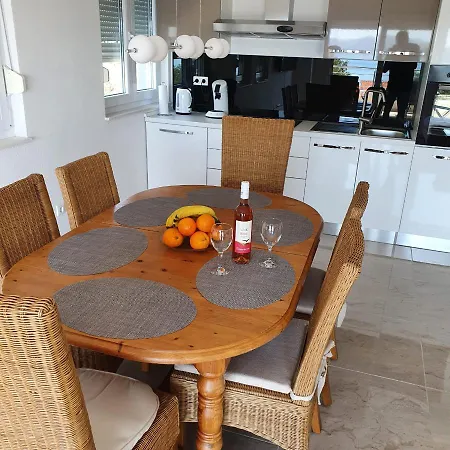 Botic Apartment *