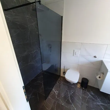 Botic Apartment *