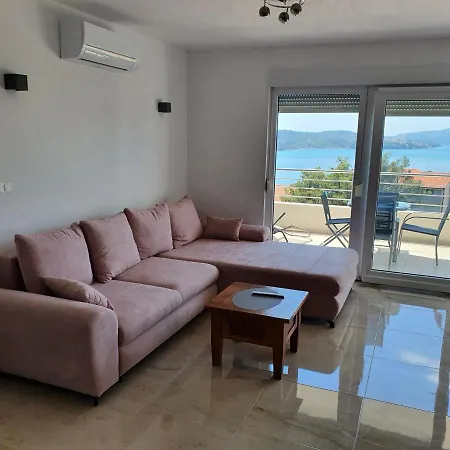 Apartment Botic